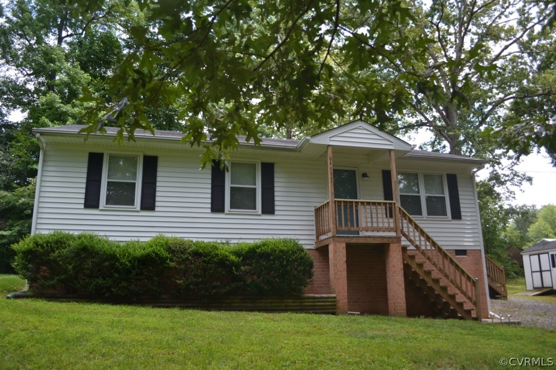 6405 Spruce Road Quinton, VA 23141 - Photo 3 of 24 Gallery Image 3