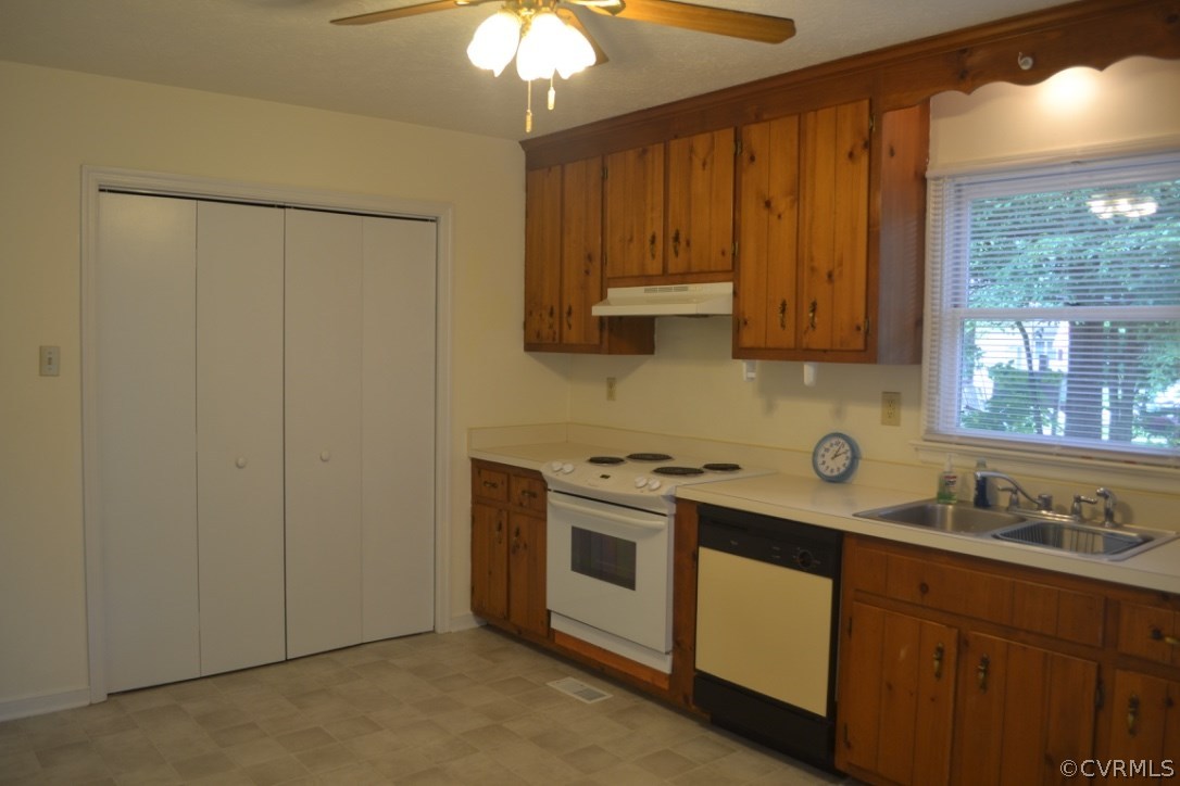 6405 Spruce Road Quinton, VA 23141 - Photo 7 of 24 Gallery Image 7