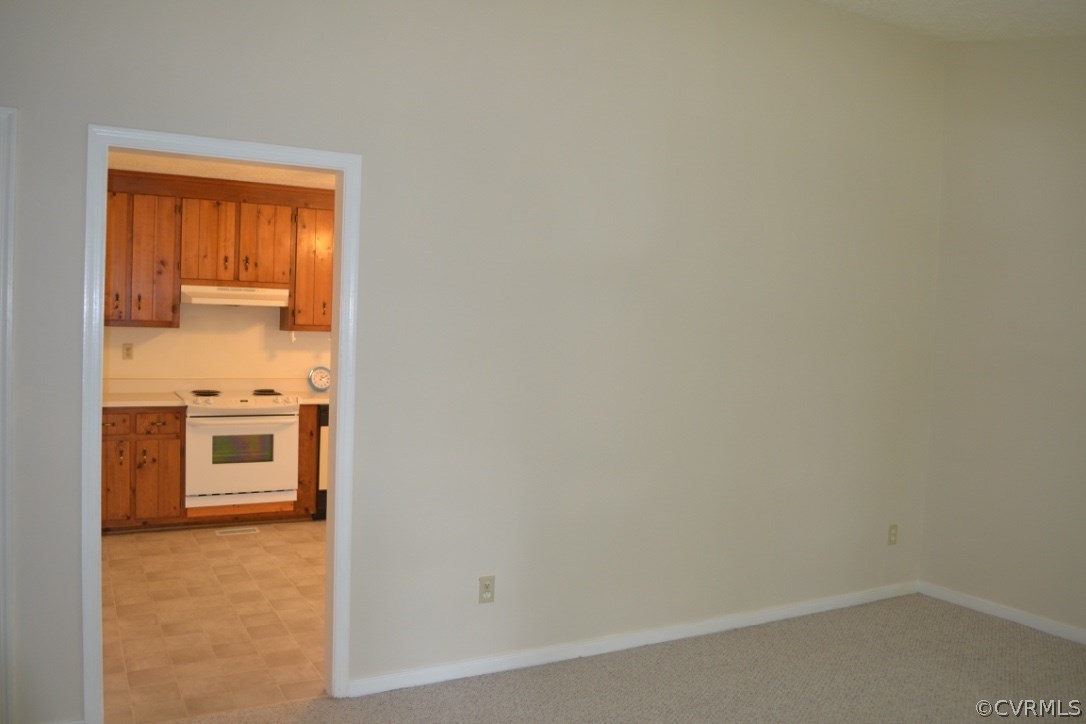 6405 Spruce Road Quinton, VA 23141 - Photo 8 of 24 Gallery Image 8