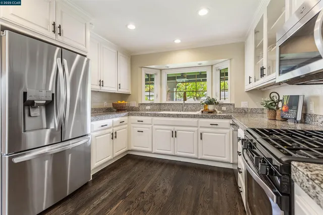 $2,395,000 | 5 Corte Sombrita, Orinda, CA 94563