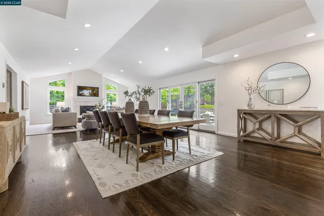 $2,395,000 | 5 Corte Sombrita, Orinda, CA 94563