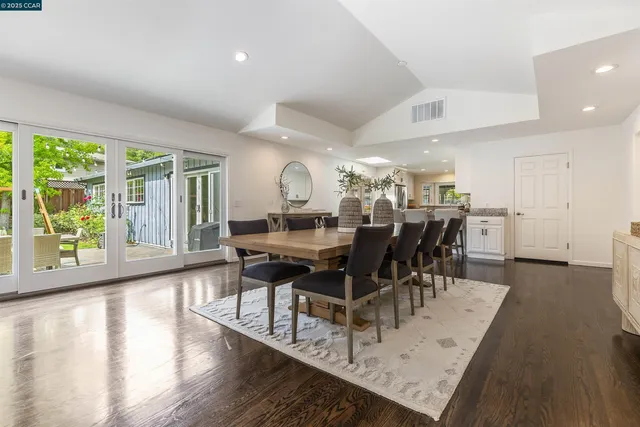 $2,395,000 | 5 Corte Sombrita, Orinda, CA 94563