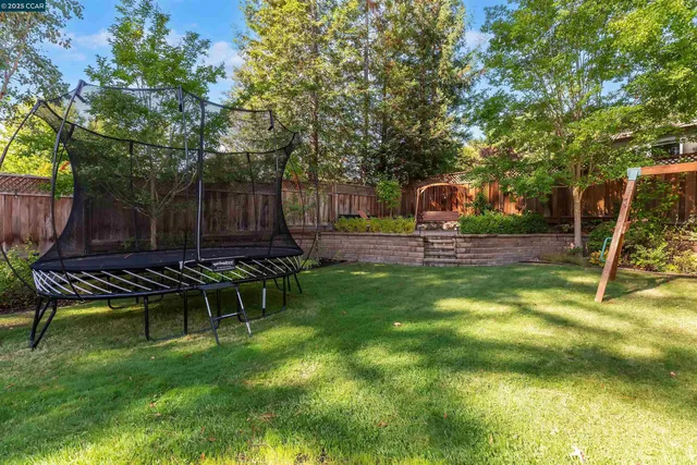 $2,395,000 | 5 Corte Sombrita, Orinda, CA 94563