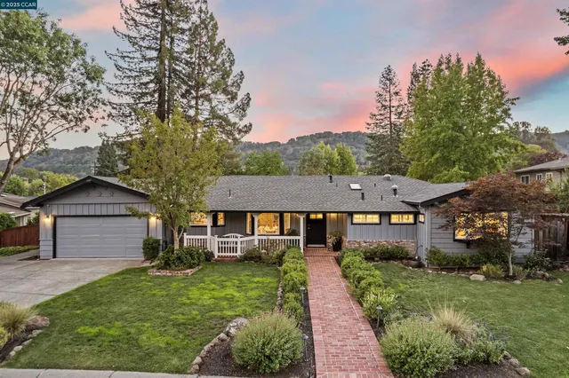 $2,395,000 | 5 Corte Sombrita, Orinda, CA 94563