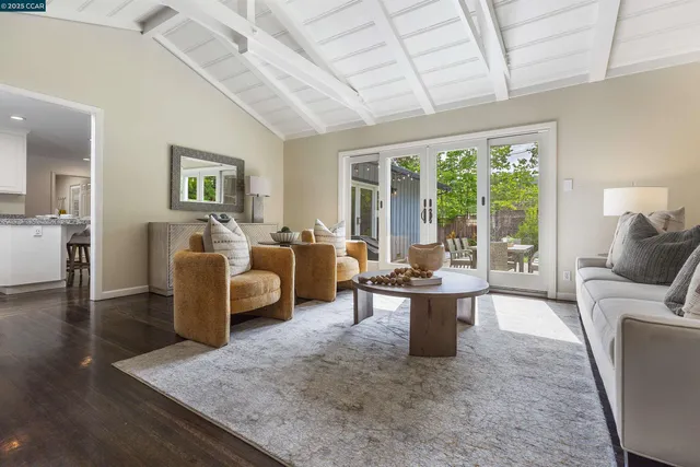 $2,395,000 | 5 Corte Sombrita, Orinda, CA 94563