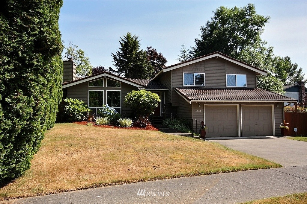 3307 Southeast 16th Place Renton, WA 98058 - Photo 2 of 24 Gallery Image 2