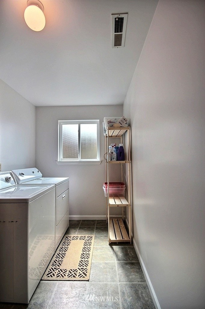 3307 Southeast 16th Place Renton, WA 98058 - Photo 19 of 24 Gallery Image 19