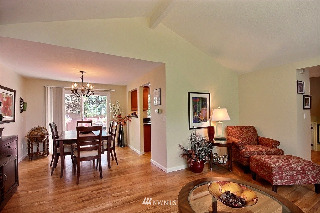 3307 Southeast 16th Place Renton, WA 98058 - Photo 5 of 24 Gallery Image 5