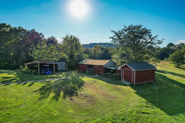 $399,000 | 10325 Wagon Wheel Terrace, Harrison, TN 37341