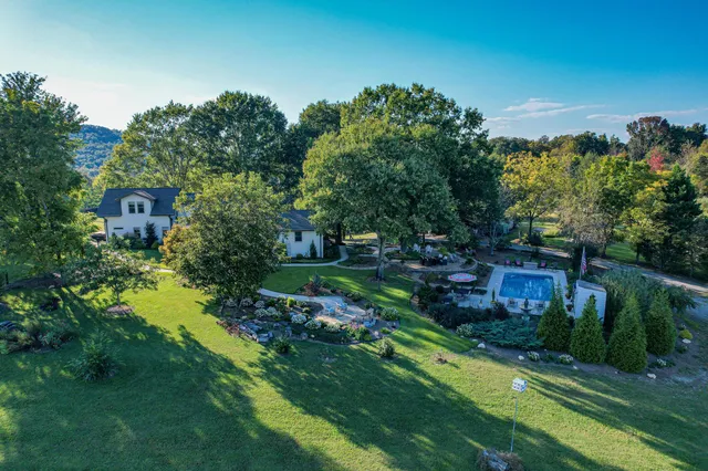 $399,000 | 10325 Wagon Wheel Terrace, Harrison, TN 37341