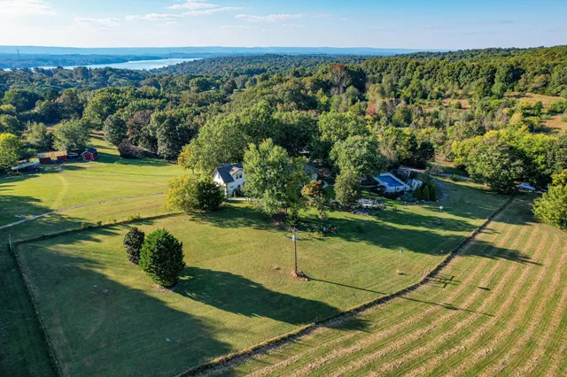 $399,000 | 10325 Wagon Wheel Terrace, Harrison, TN 37341