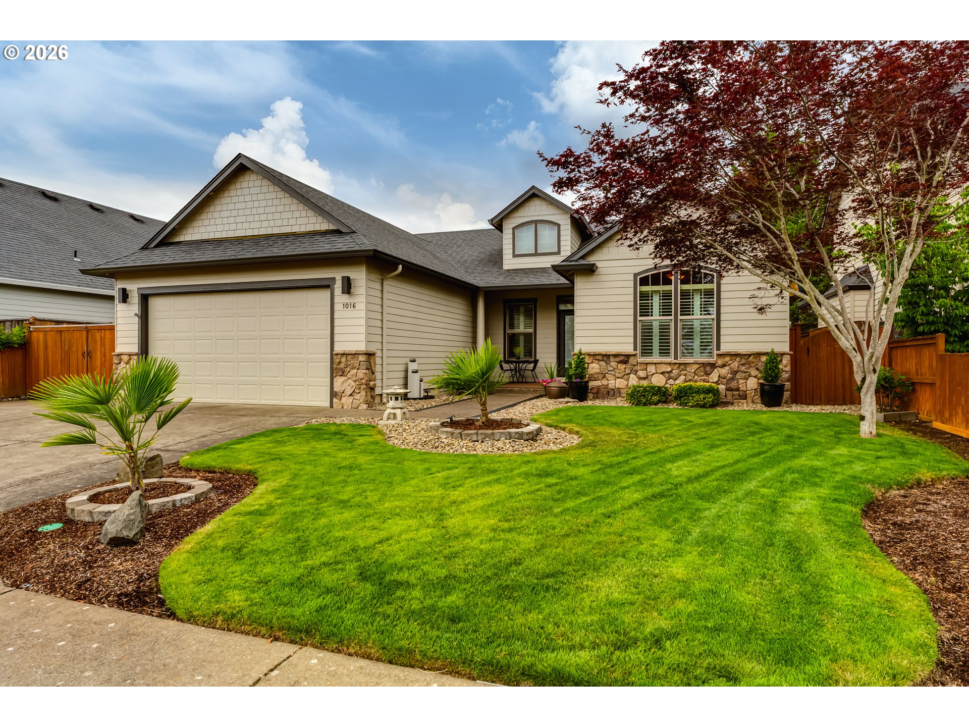 1016 Fieldcrest Avenue Junction City, OR 97448 - Photo 1 of 28 Yard