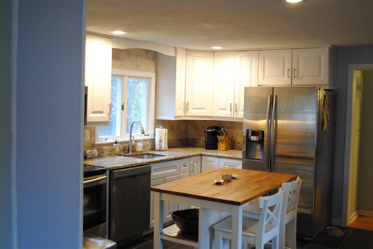 14 Searles Road Windham, NH 03087 - Photo 4 of 18