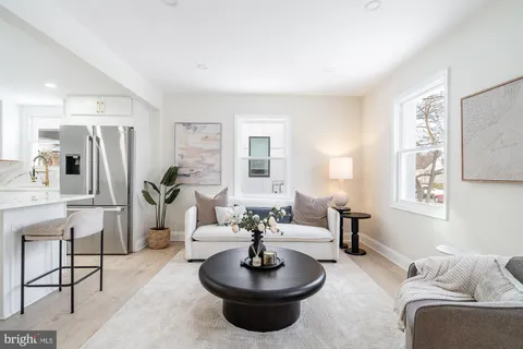 $1,099,000 | 1404 North Powhatan Street, Arlington, VA 22205