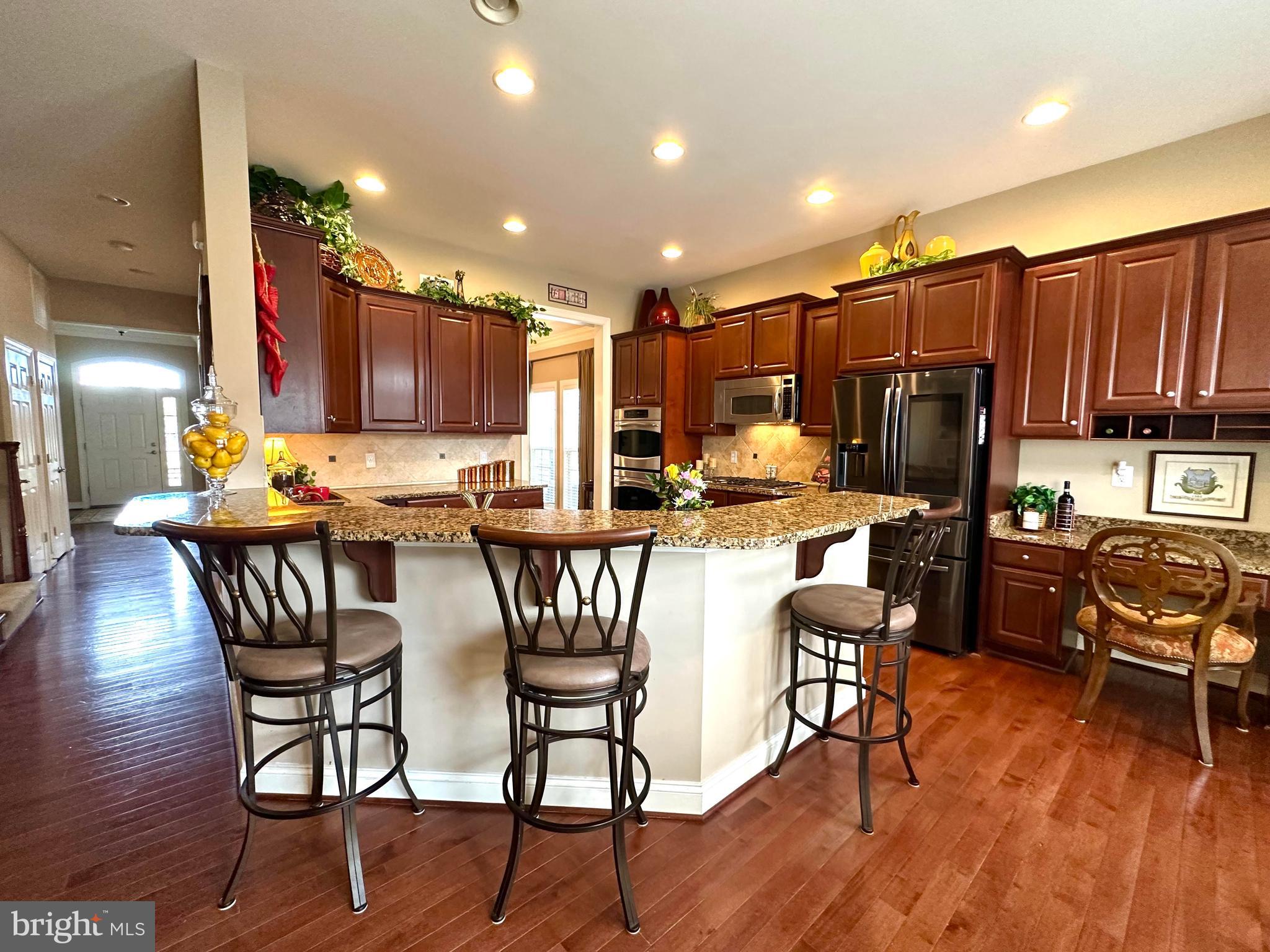 6319 Still Spring Place Alexandria, VA 22315 - Photo 12 of 94 Kitchen - Main Level