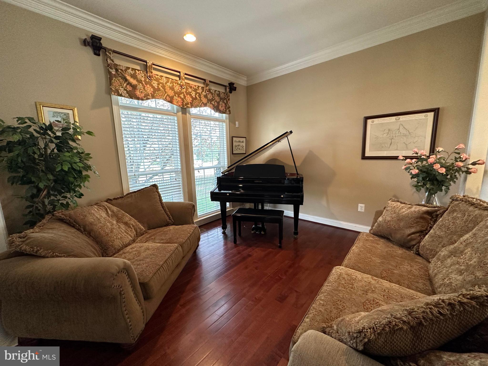 6319 Still Spring Place Alexandria, VA 22315 - Photo 30 of 94 Formal Living Room - Main Level