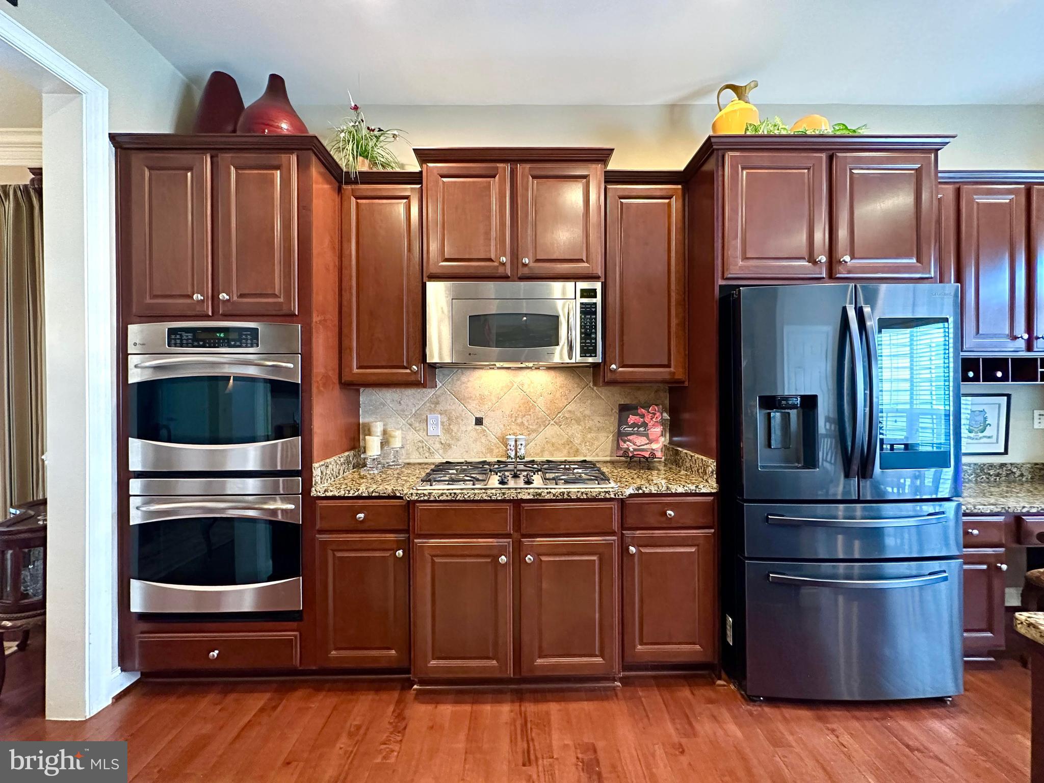6319 Still Spring Place Alexandria, VA 22315 - Photo 6 of 94 Kitchen - Main Level
