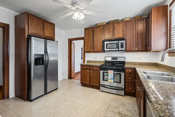 $799,000 | 664 Burton Avenue, Highland Park, IL 60035