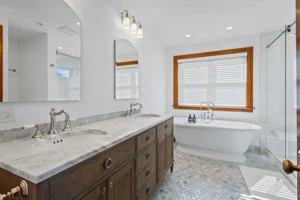 $799,000 | 664 Burton Avenue, Highland Park, IL 60035