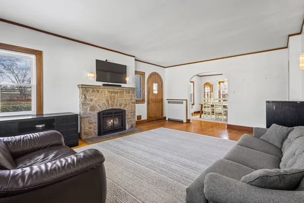 $799,000 | 664 Burton Avenue, Highland Park, IL 60035