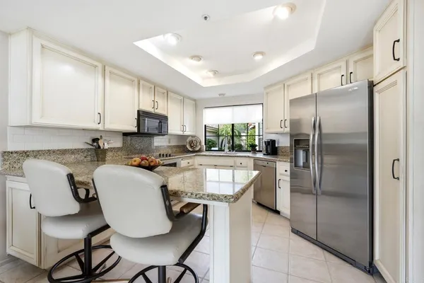 $979,999 | 28766 Vista Valley Drive, Vista, CA 92084