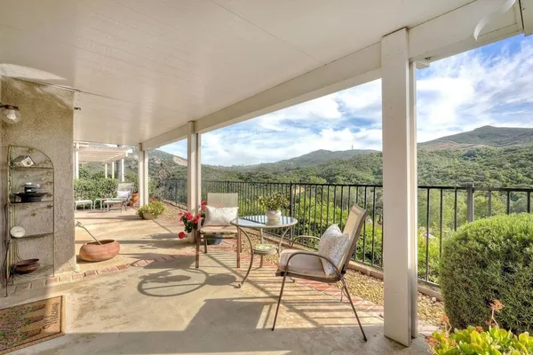 $979,999 | 28766 Vista Valley Drive, Vista, CA 92084