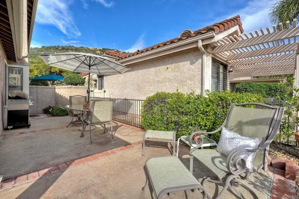 $979,999 | 28766 Vista Valley Drive, Vista, CA 92084
