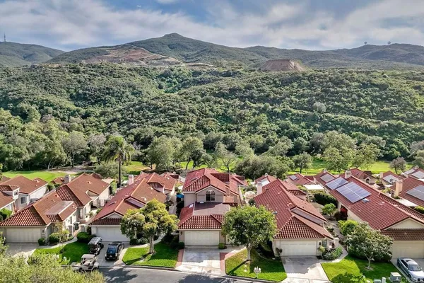 $979,999 | 28766 Vista Valley Drive, Vista, CA 92084
