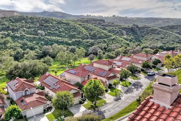 $979,999 | 28766 Vista Valley Drive, Vista, CA 92084