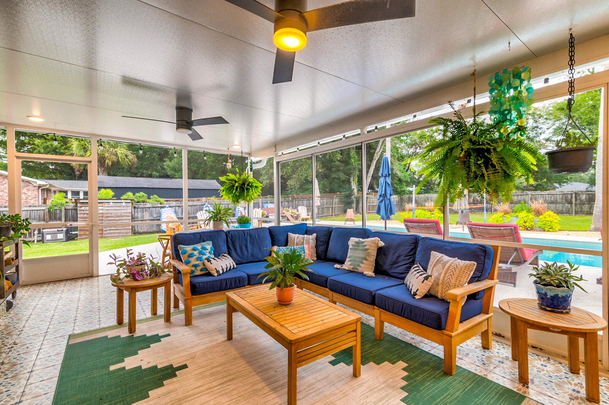 902 Mikell Drive Charleston, SC 29412 - Photo 21 of 25 902 Mikell - 32 - CHS Media Group