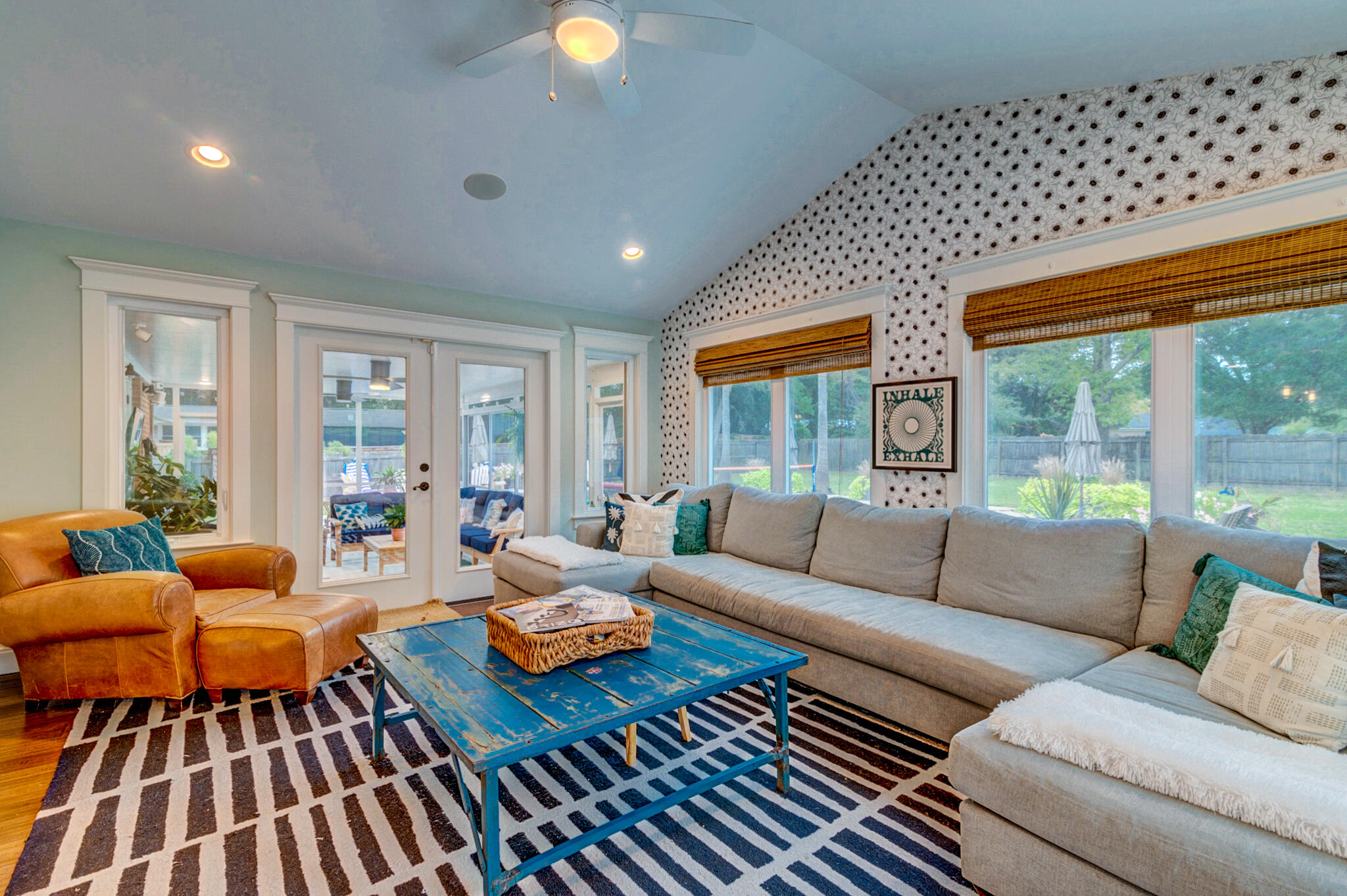 902 Mikell Drive Charleston, SC 29412 - Photo 9 of 25 902 Mikell - 29 - CHS Media Group