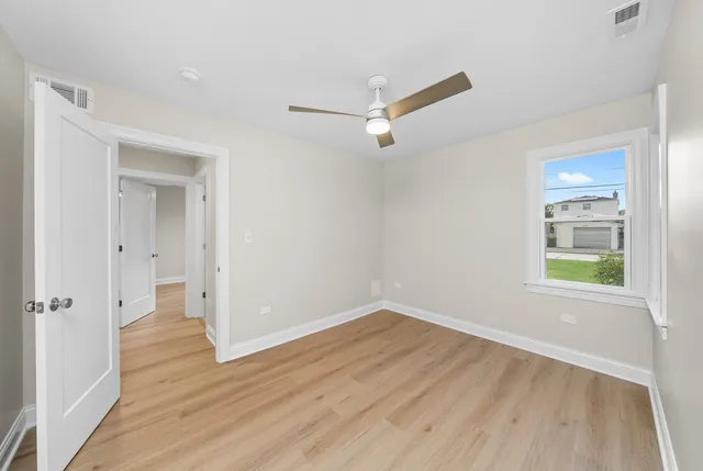 $285,000 | 4122 Wenonah Avenue, Berwyn, IL 60402