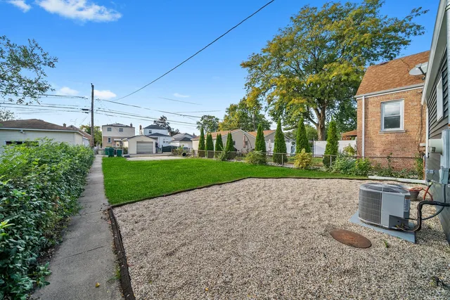 $285,000 | 4122 Wenonah Avenue, Berwyn, IL 60402