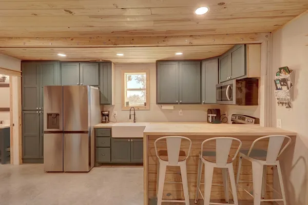 $449,900 | 200 Mosel Road, Harper, TX 78631