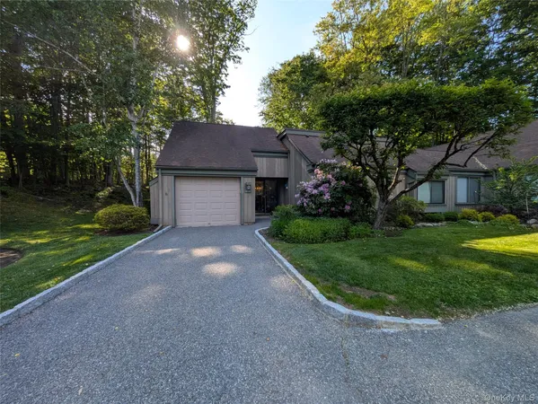 $675,000 | 953 Heritage Hills, Unit A, Somers, NY 10589