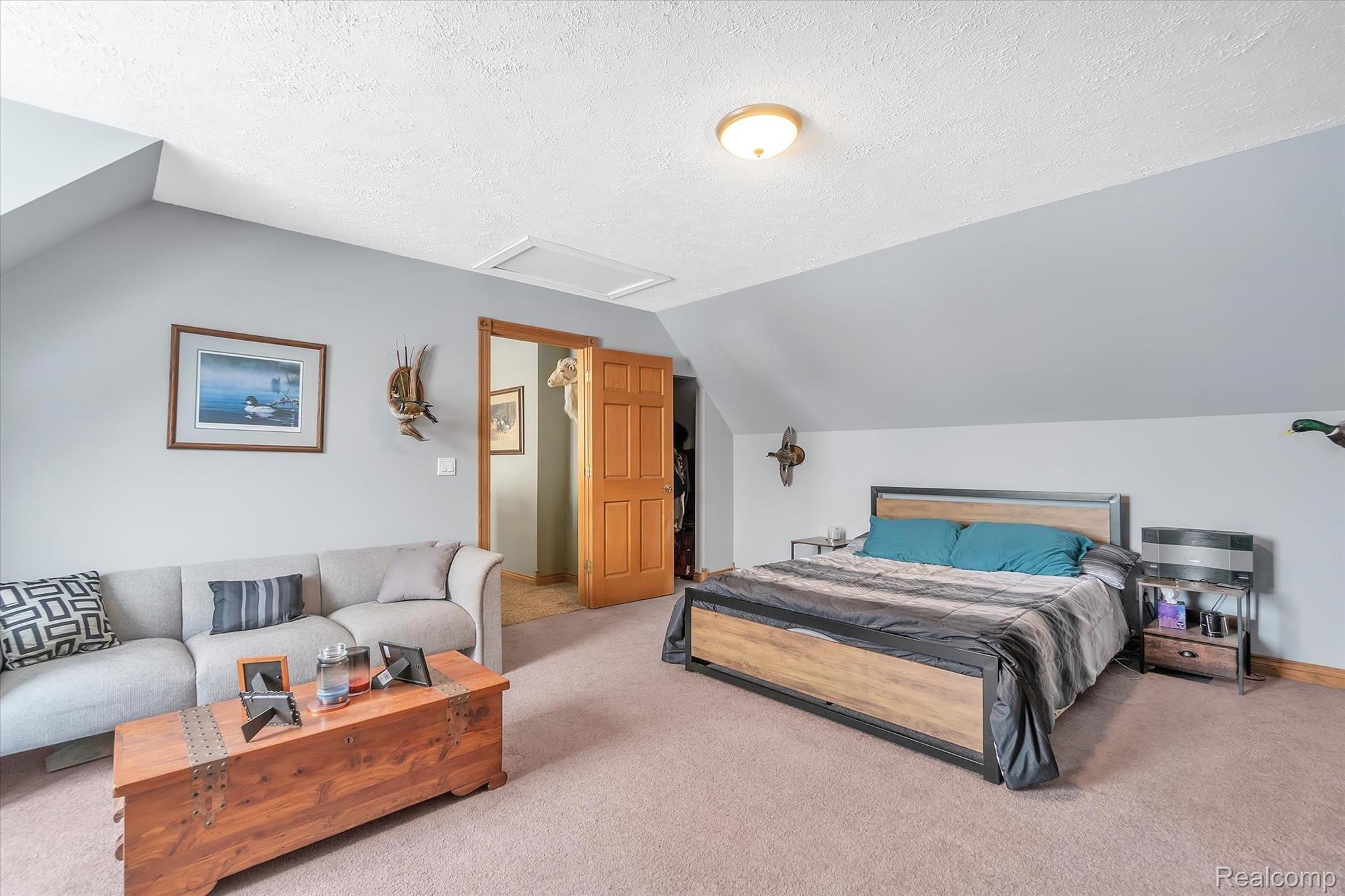 9344 Antcliff Road Howell, MI 48855 - Photo 19 of 43 Upstairs bedroom 3.jpg