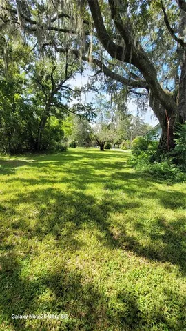 $2,000 | 36445 Trilby Road, Dade City, FL 33523