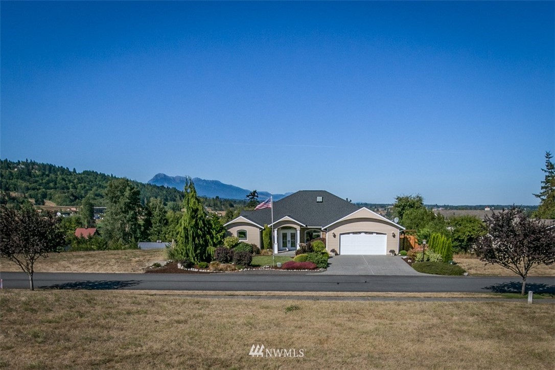 190 Morgison Loop Sequim, WA 98382 - Photo 2 of 25