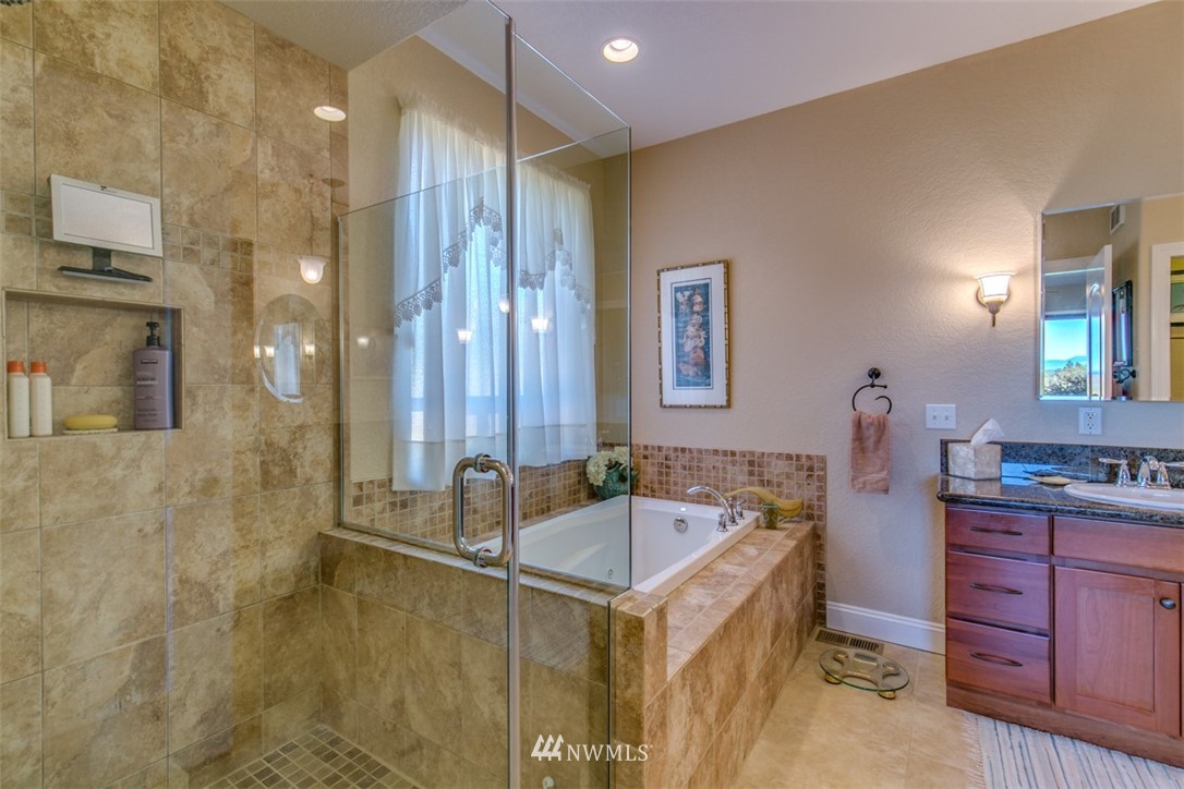 190 Morgison Loop Sequim, WA 98382 - Photo 17 of 25