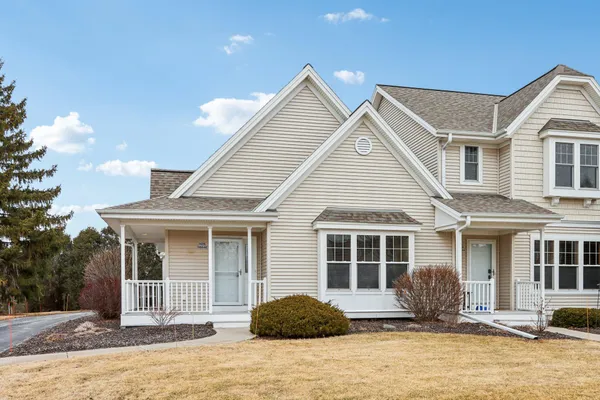 $449,900 | N28W6646 Alyce Street, Cedarburg, WI 53012