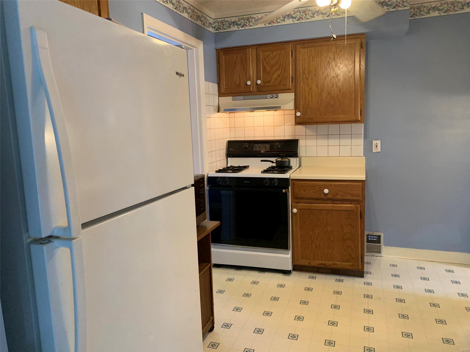 7045 Rhodes Avenue St. Louis, MO 63123 - Photo 5 of 18 Gallery Image 5