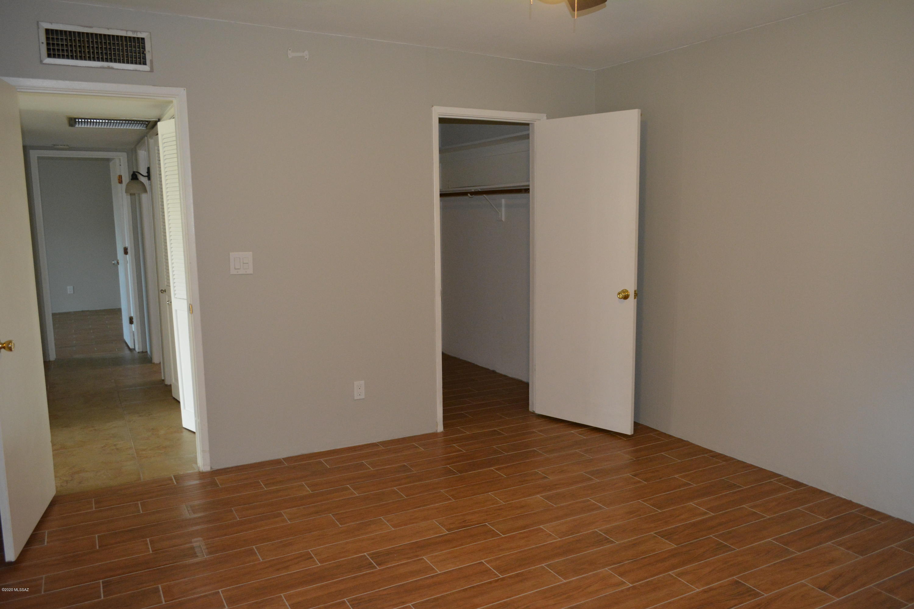660 East River Road, Unit M Tucson, AZ 85704 - Photo 9 of 12 Gallery Image 9