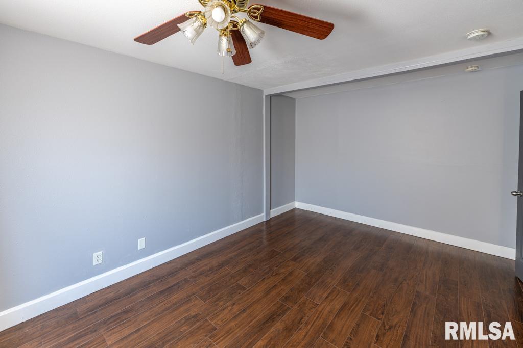 2300 North Sheridan Road Peoria, IL 61604 - Photo 11 of 35