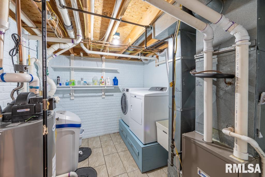 2300 North Sheridan Road Peoria, IL 61604 - Photo 24 of 35