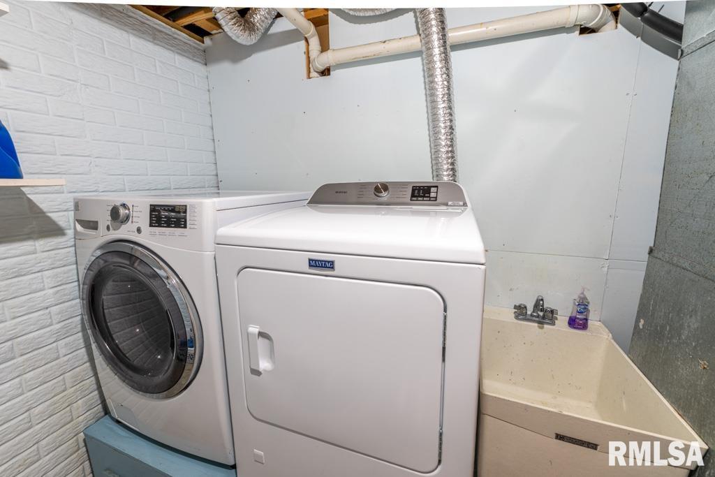 2300 North Sheridan Road Peoria, IL 61604 - Photo 26 of 35