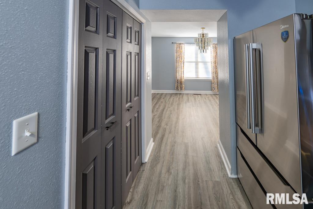 2300 North Sheridan Road Peoria, IL 61604 - Photo 6 of 35