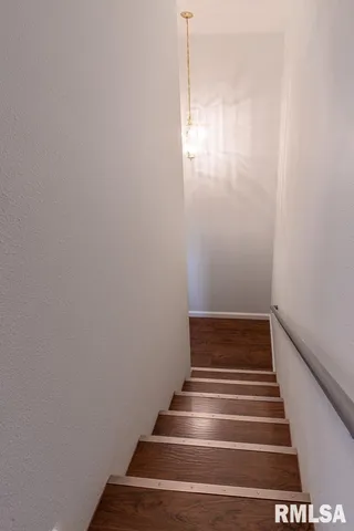 $159,000 | 2300 North Sheridan Road, Peoria, IL 61604