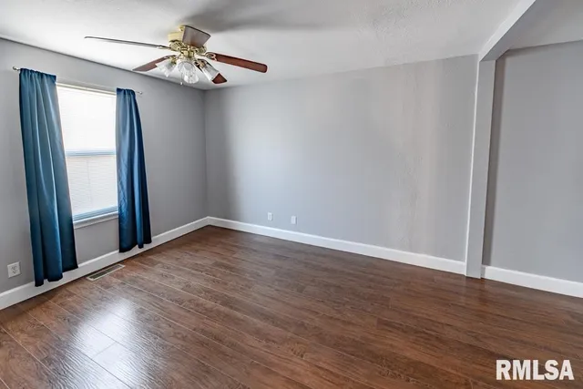 $159,000 | 2300 North Sheridan Road, Peoria, IL 61604