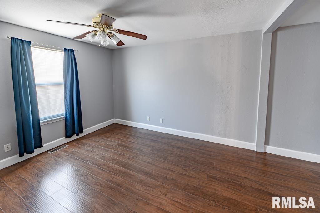 2300 North Sheridan Road Peoria, IL 61604 - Photo 10 of 35