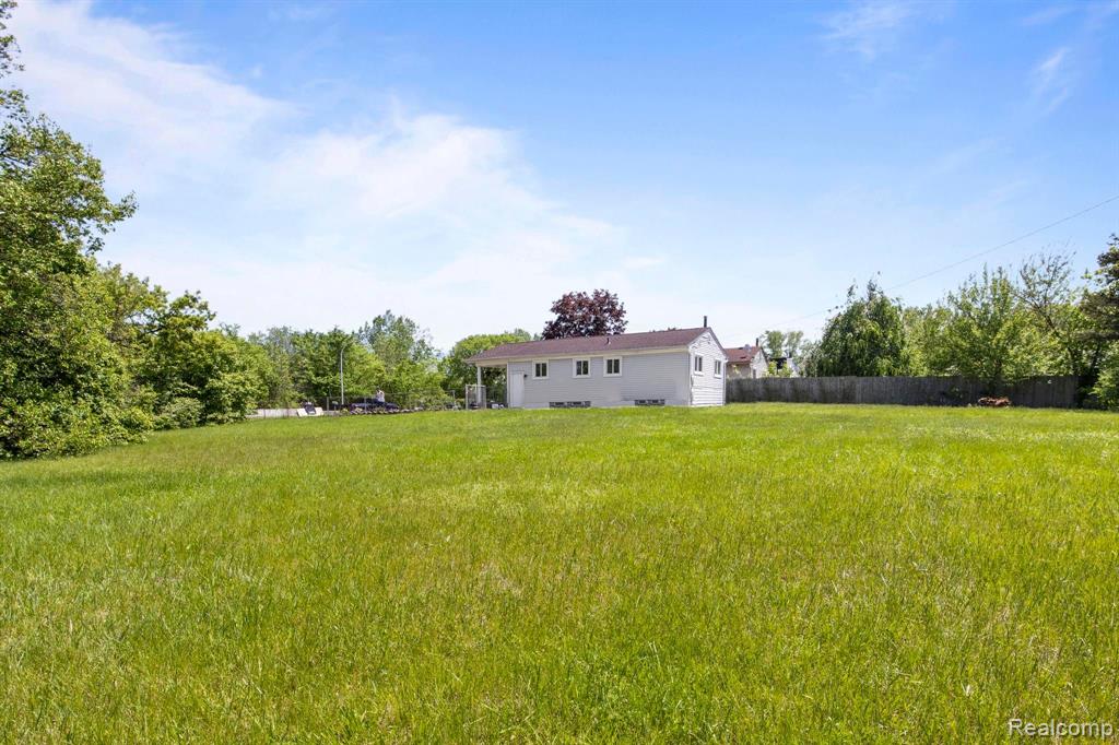 13710 Beech Daly Road Taylor, MI 48180 - Photo 35 of 38